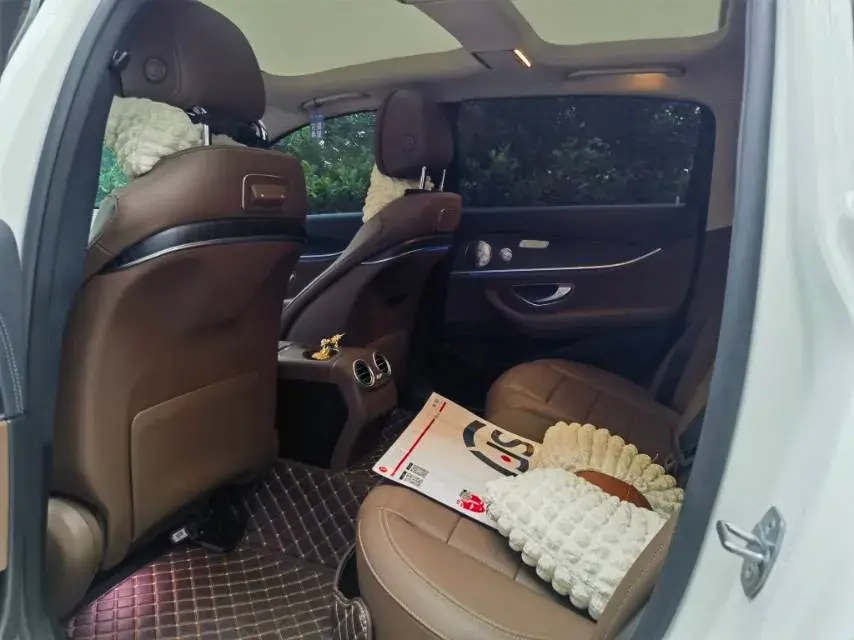 2020 MERCEDES-BENZ E thumbnail 3