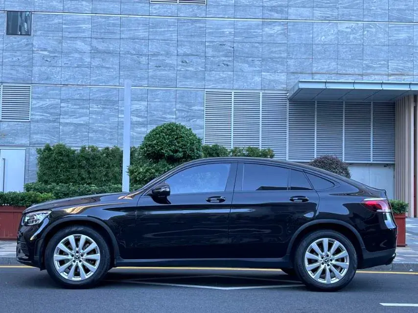 2021 MERCEDES-BENZ GLC thumbnail 4