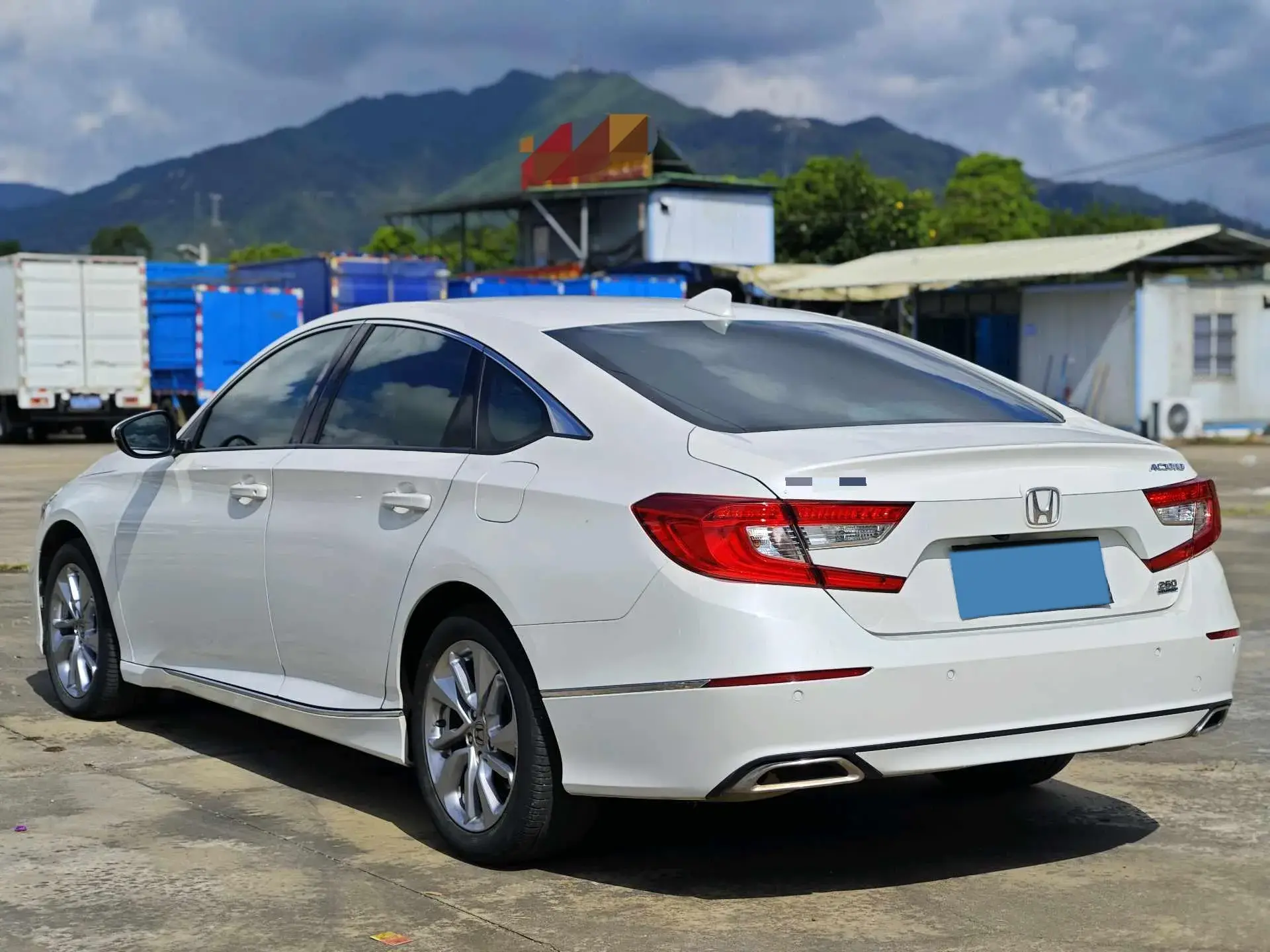 2021 HONDA ACCORD thumbnail 4