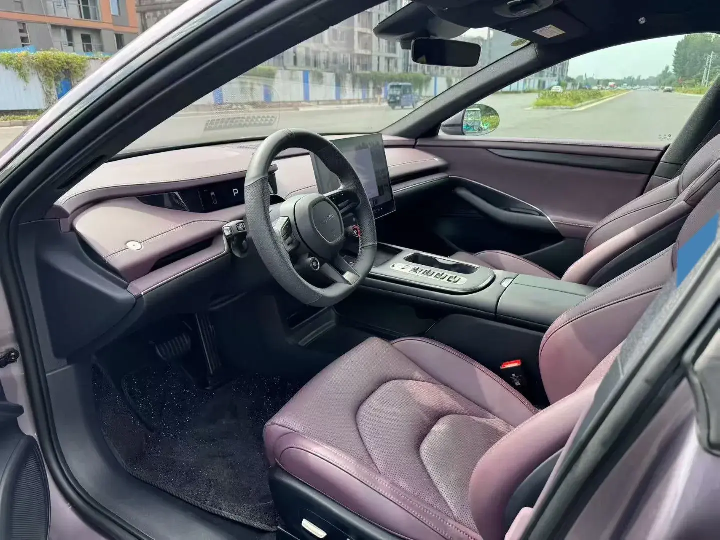 2024 MI SU7 thumbnail 4