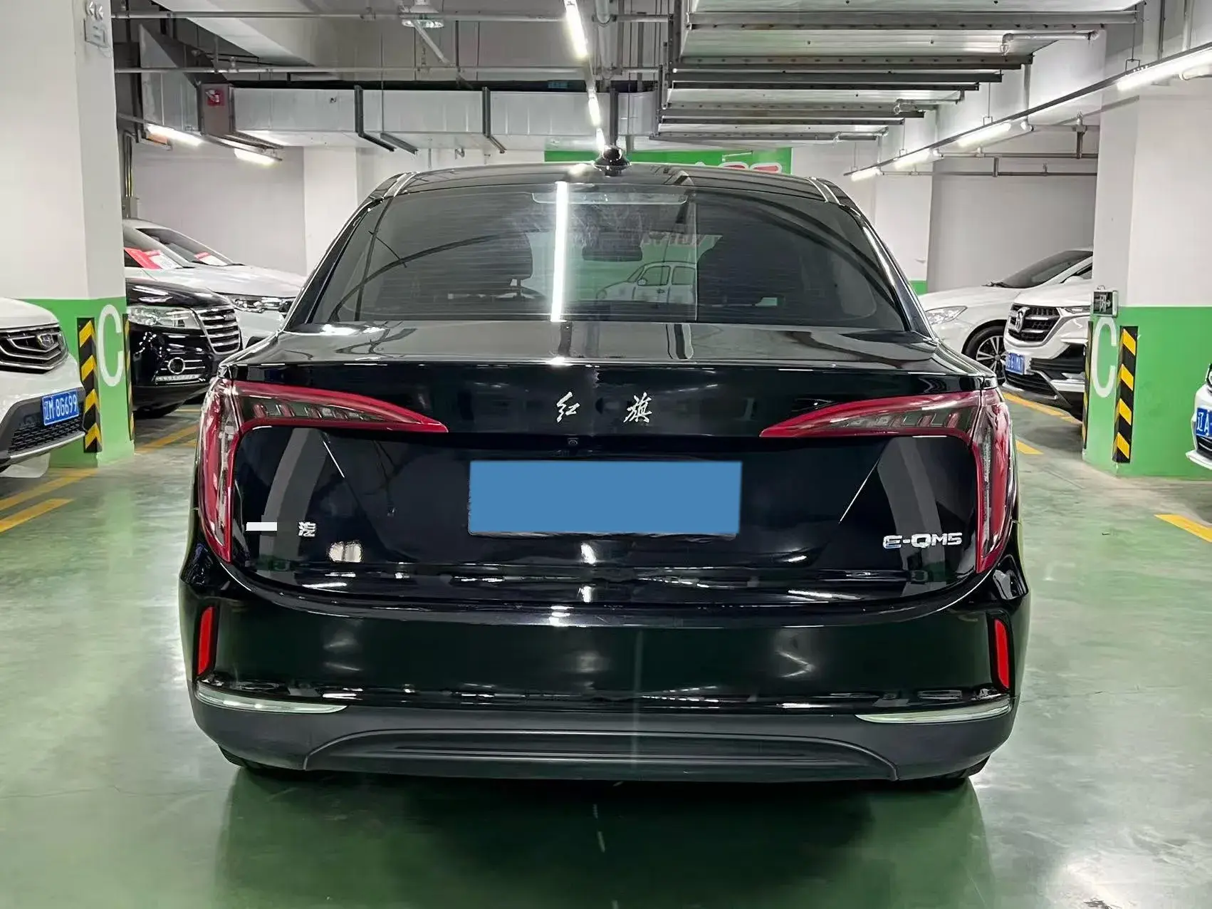 2021 HONGQI E-QM5 thumbnail 4