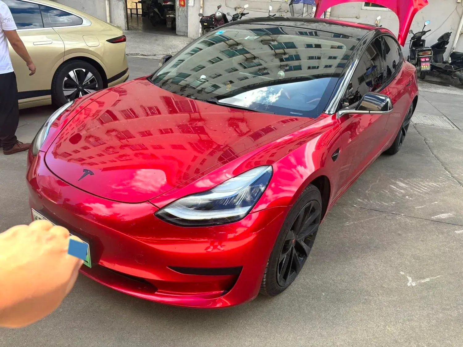 2019 TESLA MODEL view 1