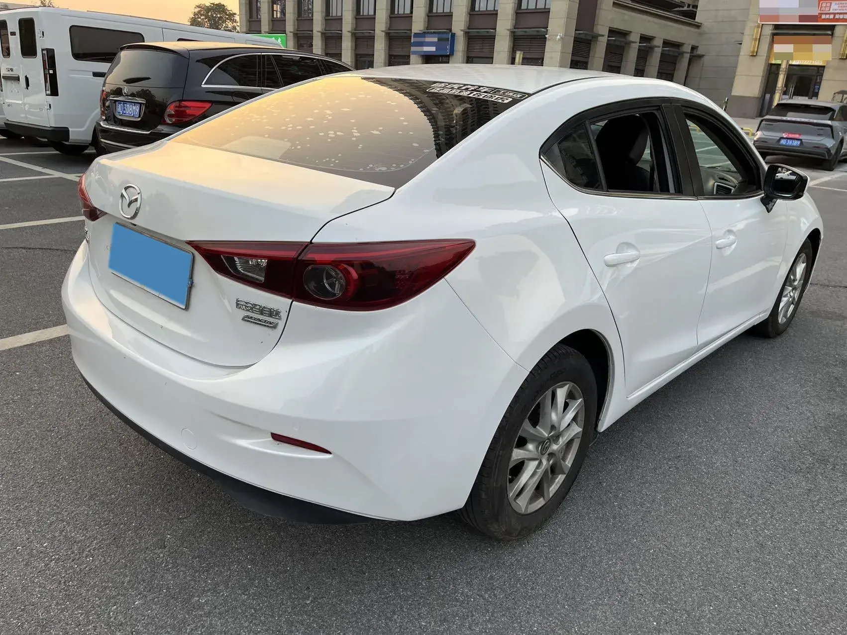 2019 MAZDA 3 thumbnail 4