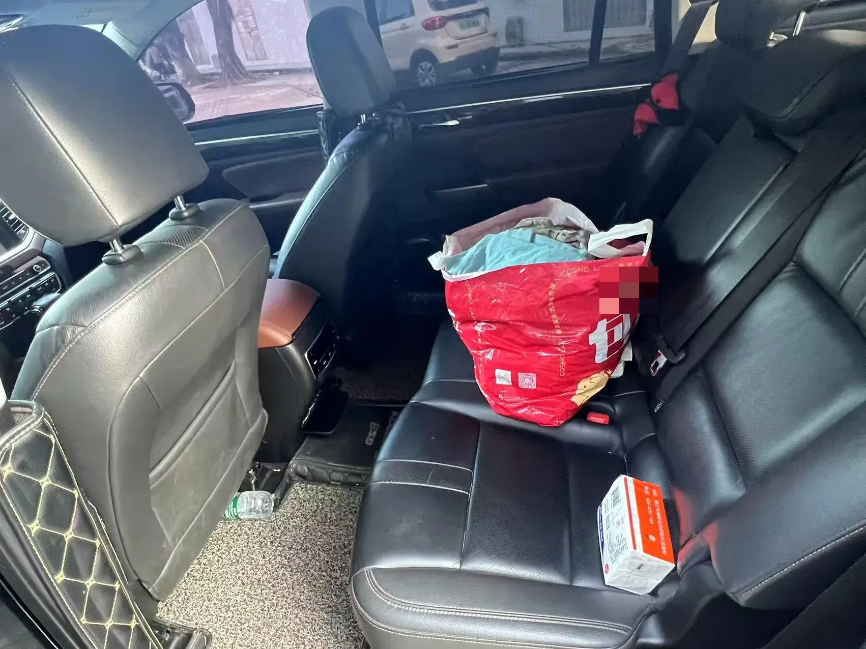 2017 GAC TRUMPCHI thumbnail 4