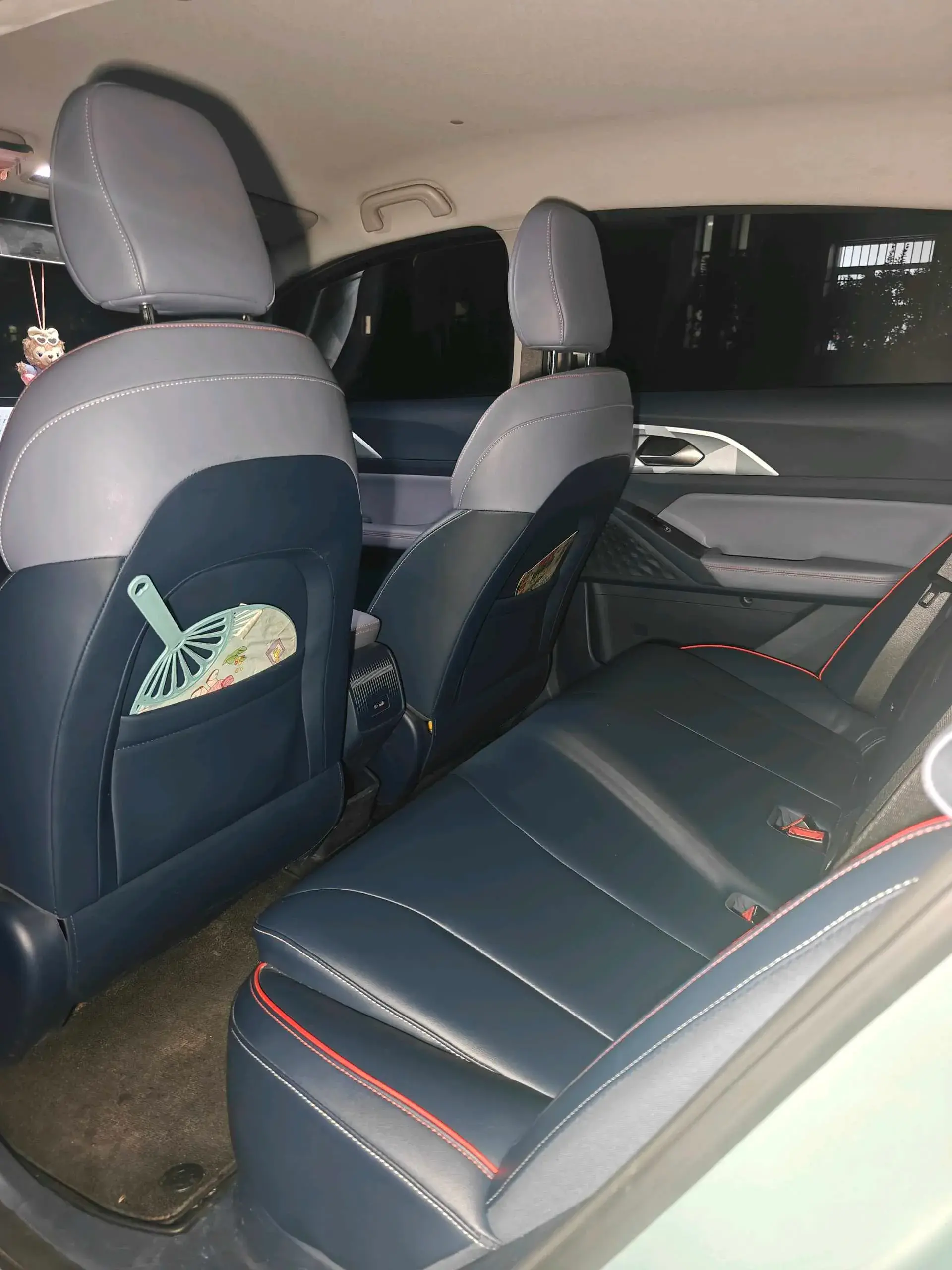 2022 GEOMETRY E thumbnail 3