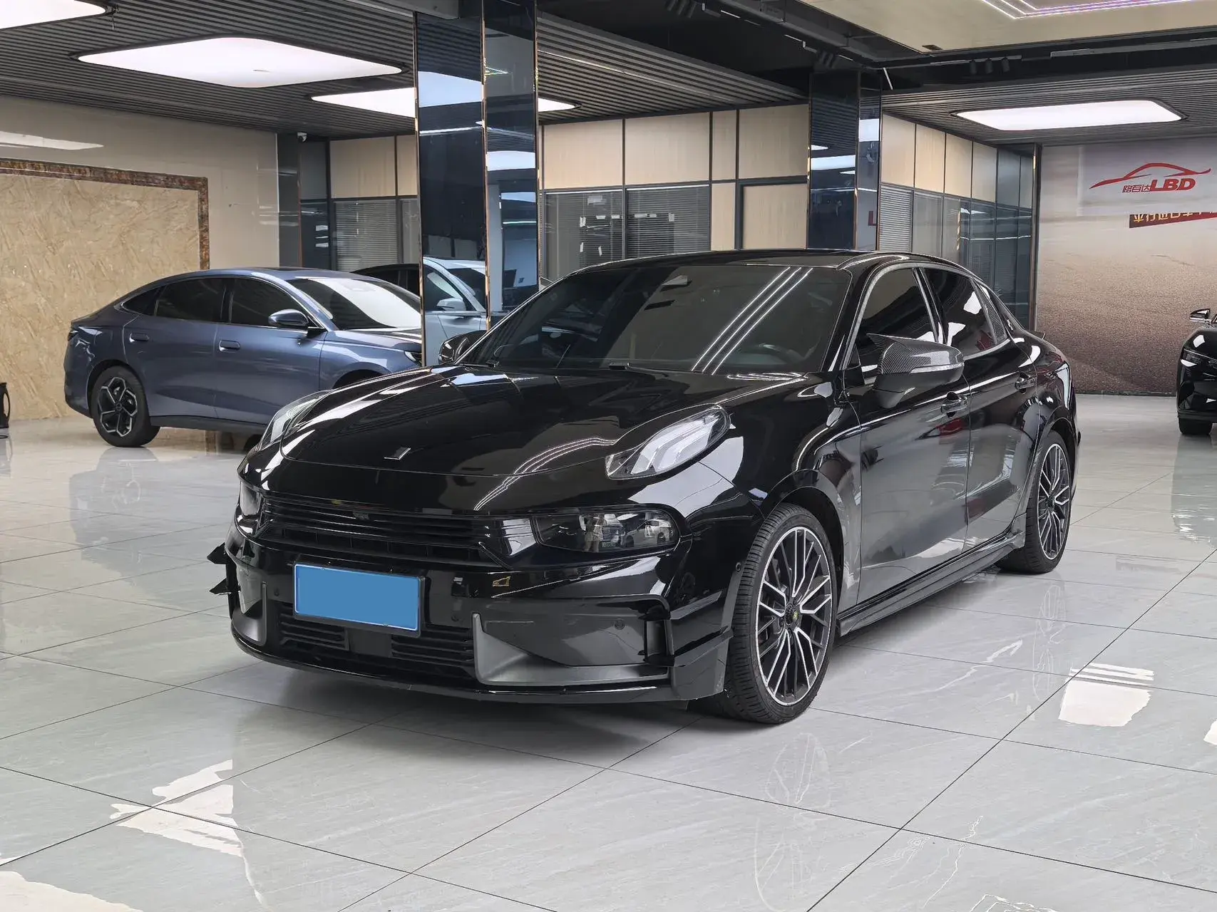 2022 LYNK&CO 03 view 1