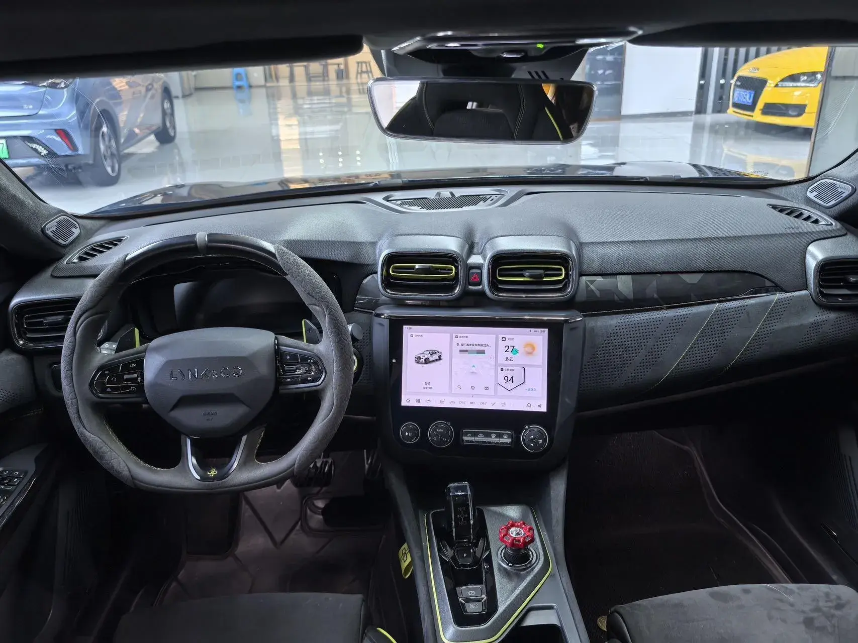 2022 LYNK&CO 03 thumbnail 4