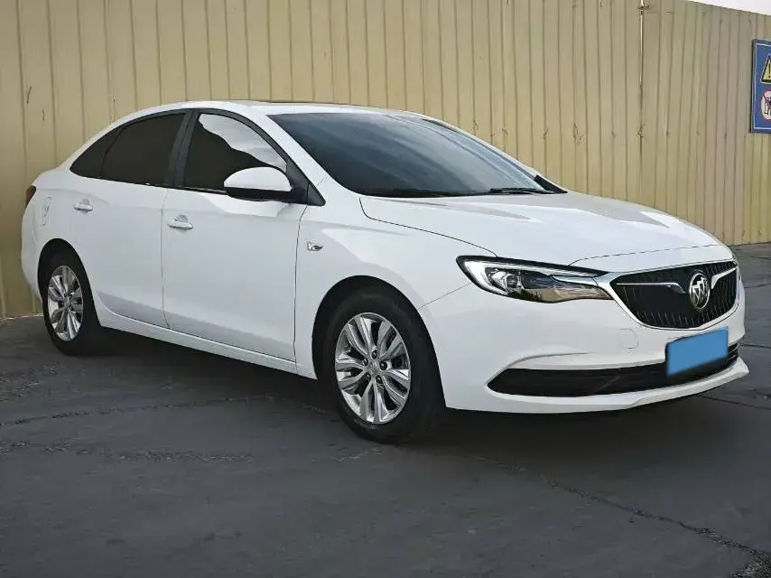 2021 BUICK EXCELLE thumbnail 3