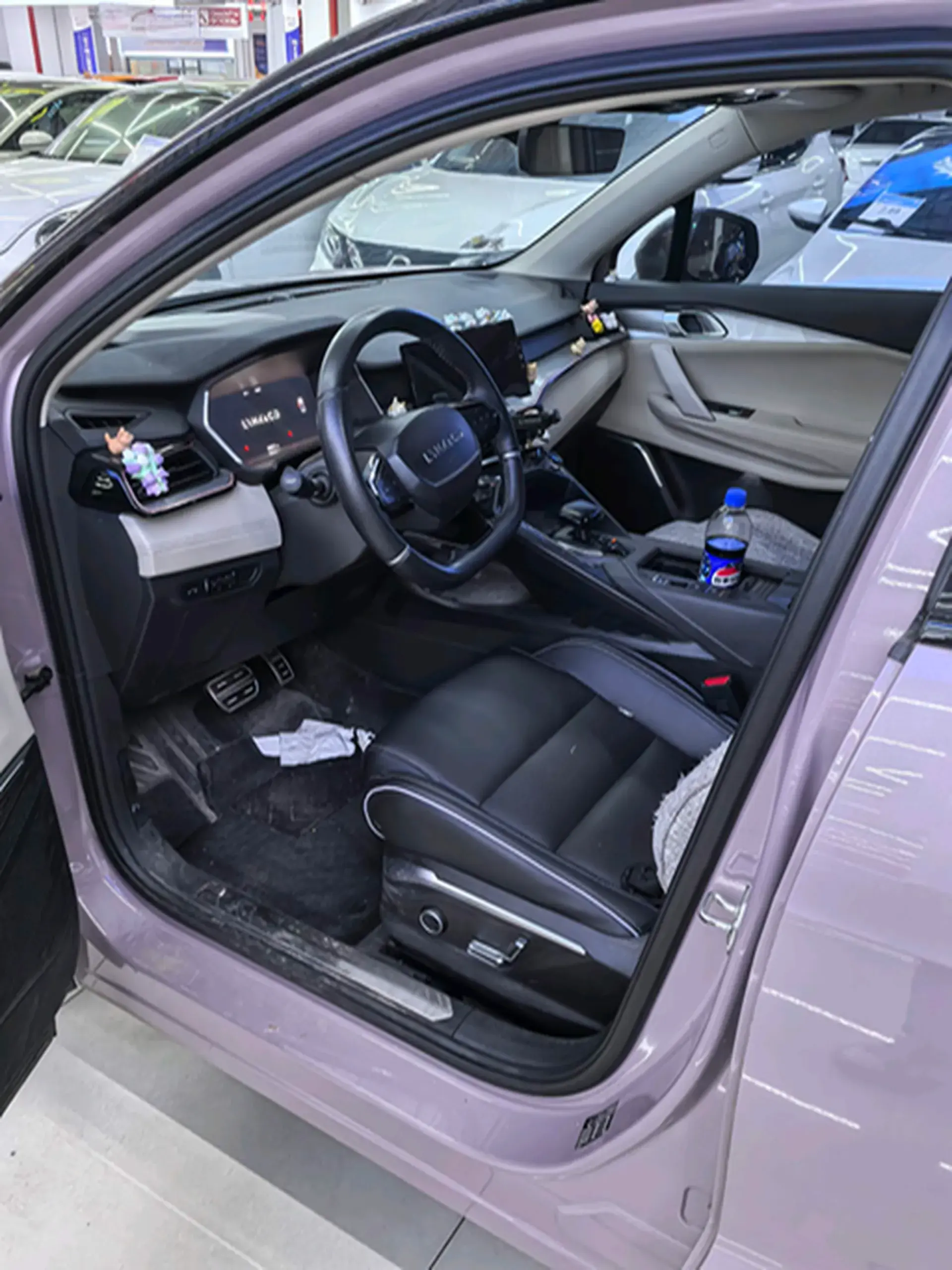 2020 LYNK&CO 06 thumbnail 3