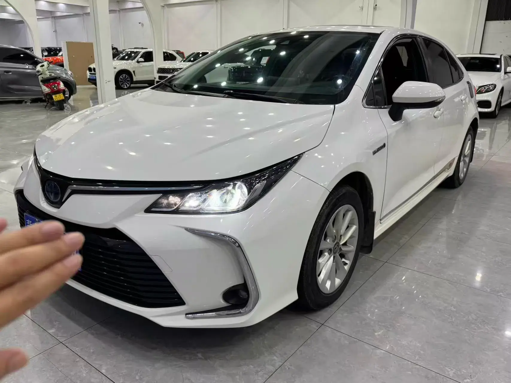2021 TOYOTA COROLLA view 1