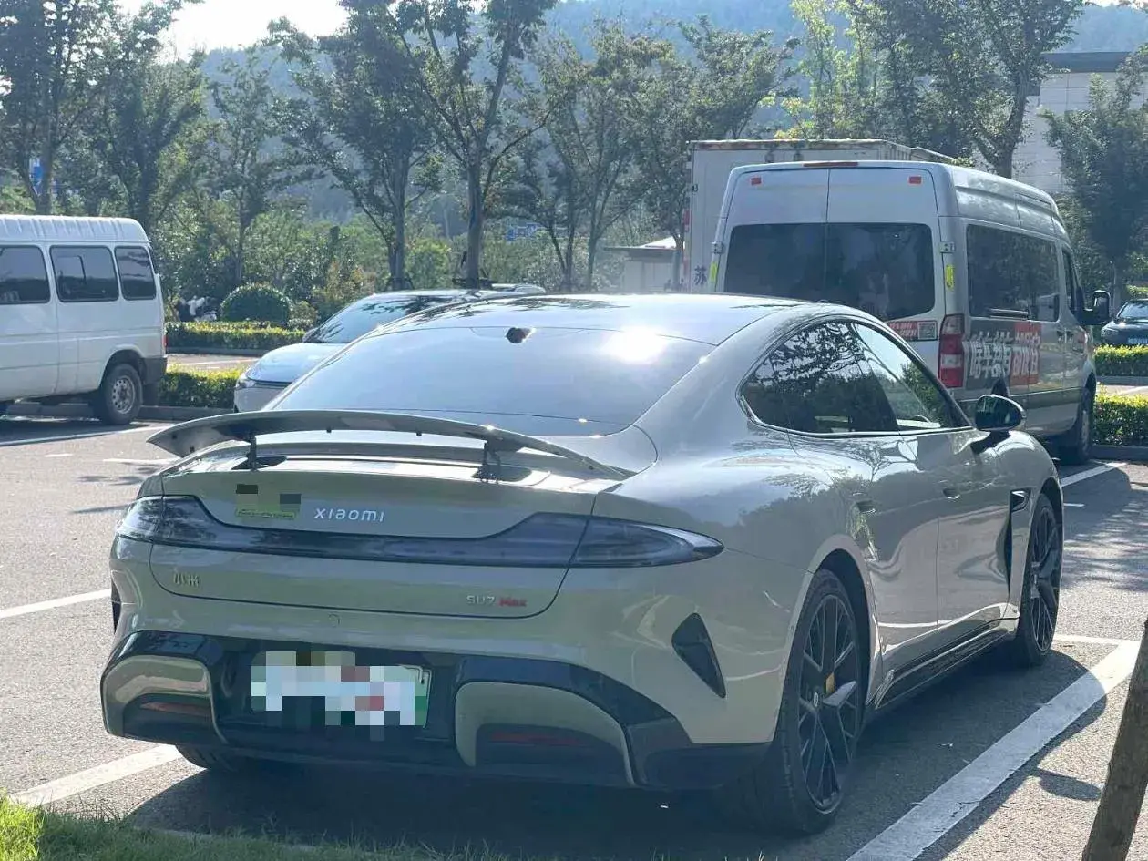 2024 MI SU7 thumbnail 4