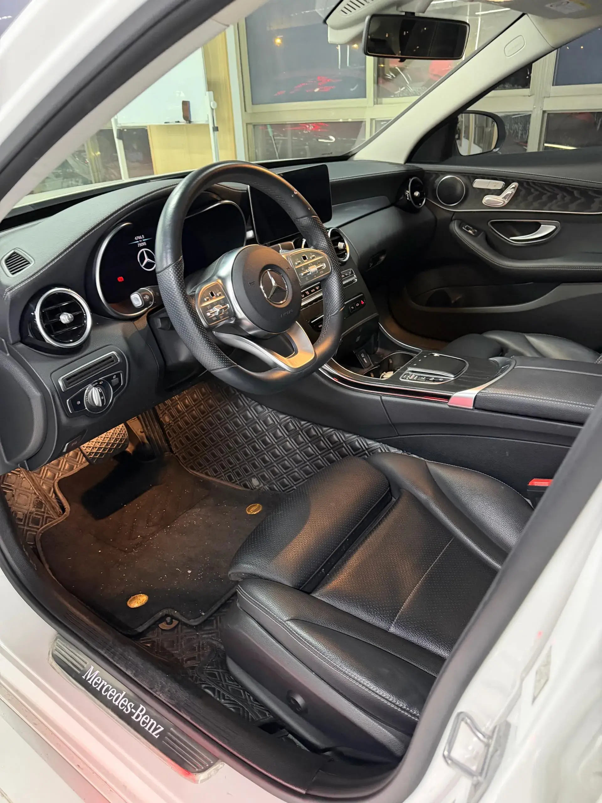 2021 MERCEDES-BENZ C thumbnail 3