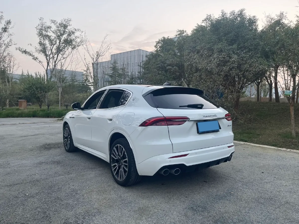 2023 Maserati Grecale 2.0T 300HP L4 8AT,autocango,china used car exporter,china ev exporter,chinese used car exporter,chinese used ev exporter