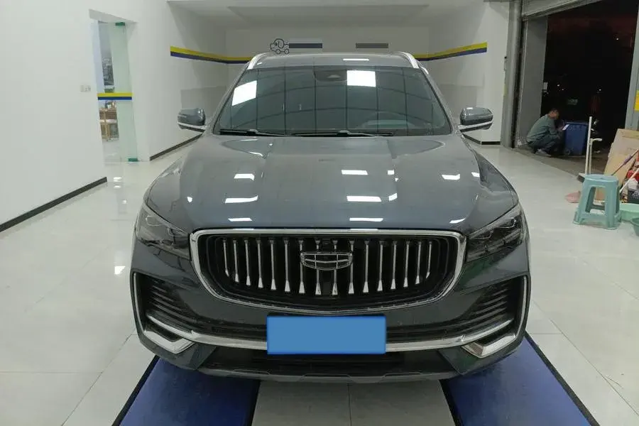 2024 GEELY MONJARO thumbnail 3