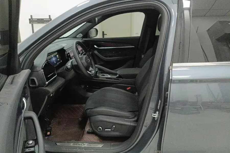 2024 GEELY MONJARO thumbnail 4