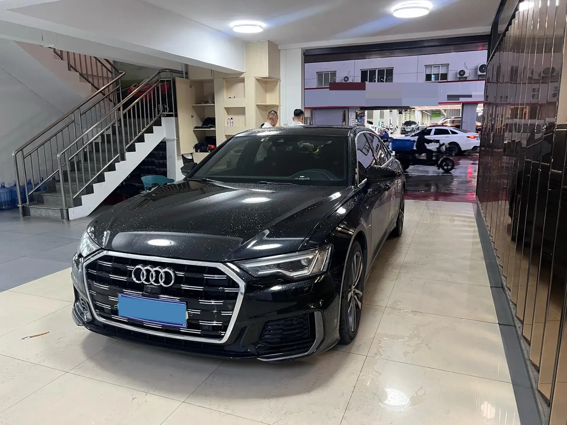 2020 AUDI A6L view 1