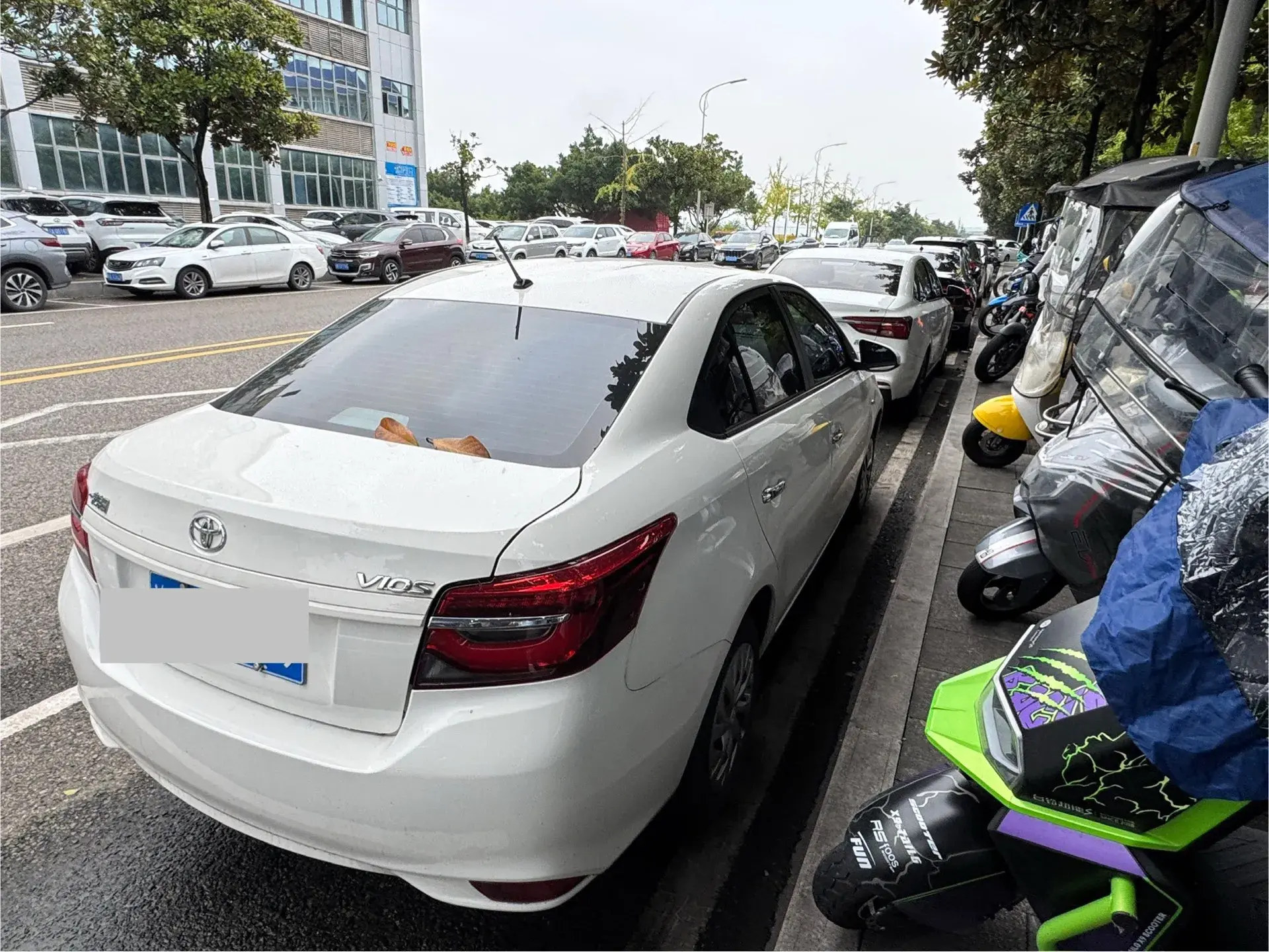 2022 TOYOTA VIOS thumbnail 4