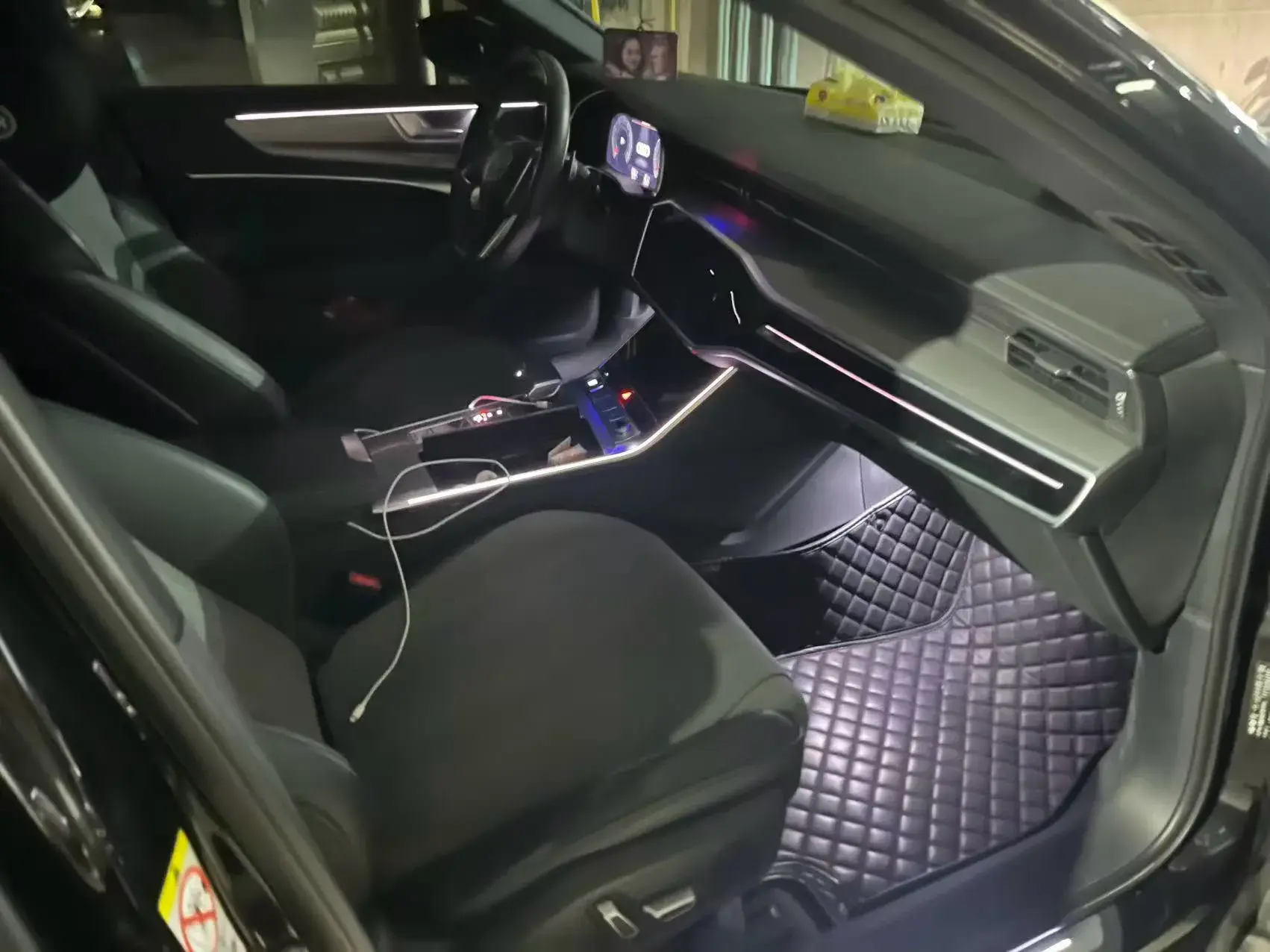 2025 AUDI A6L thumbnail 2