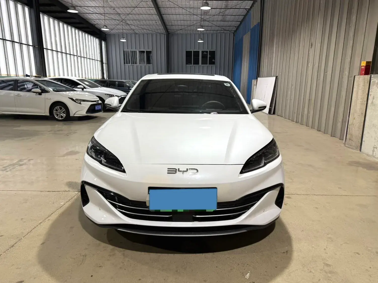 2024 BYD SEAL thumbnail 2