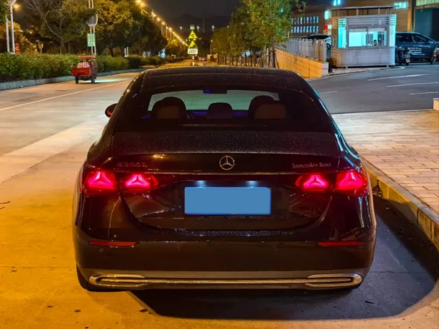 2025 Mercedes-Benz E Class 2.0T 204HP L4 9AT,autocango,china used car exporter,china ev exporter,chinese used car exporter,chinese used ev exporter