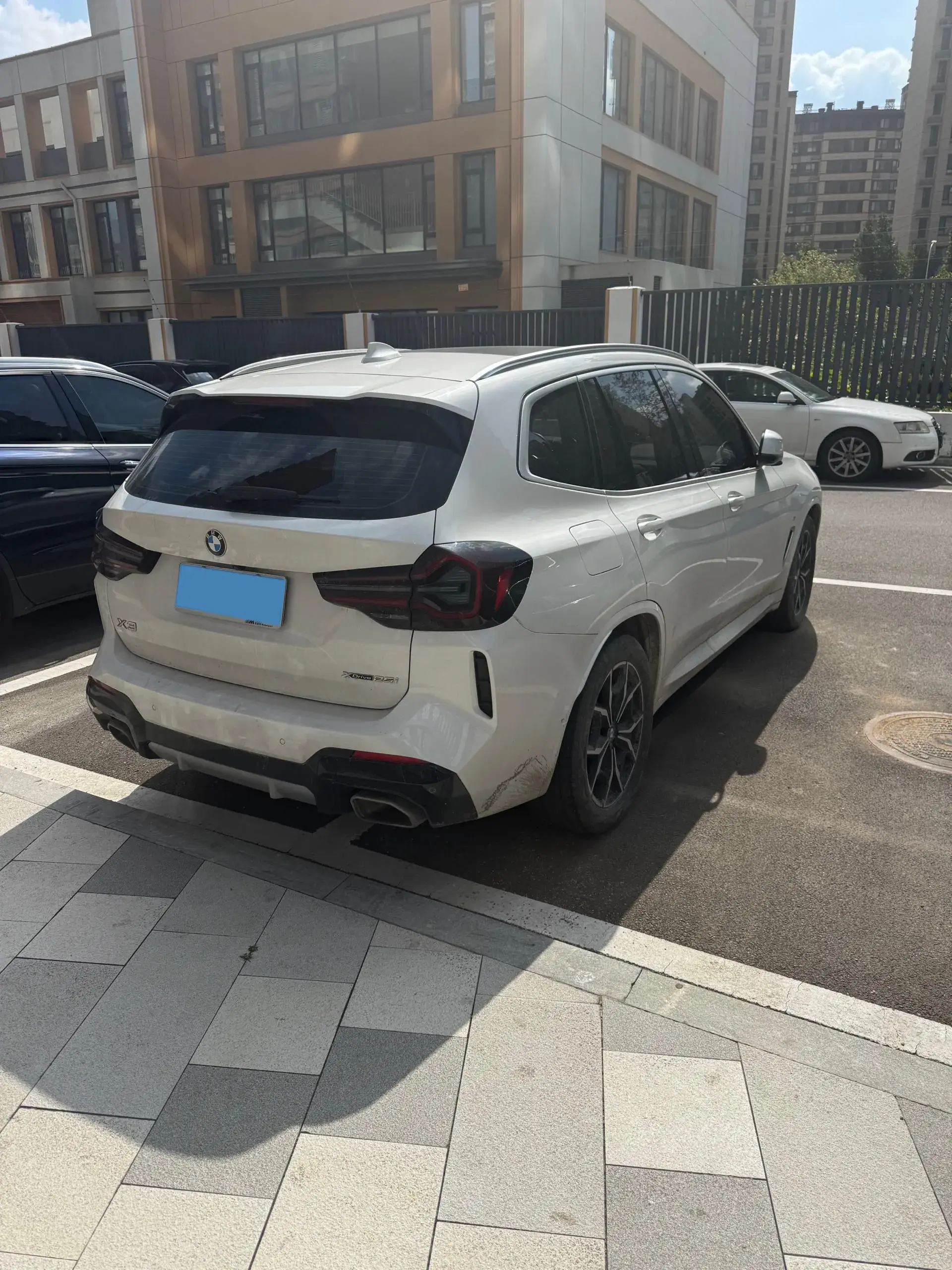 2022 BMW X3 thumbnail 4