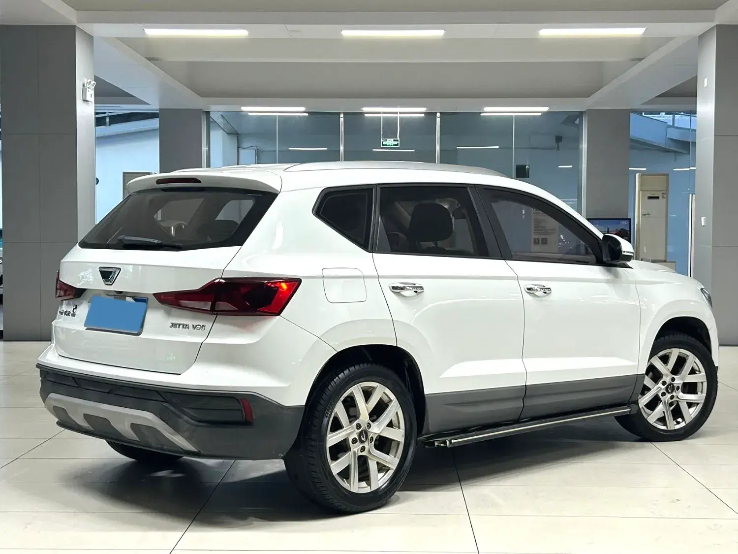 2019 JETTA VS5 thumbnail 3