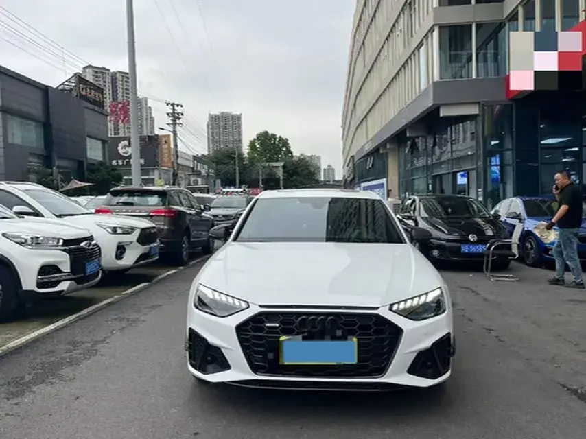 2024 AUDI A4L thumbnail 2