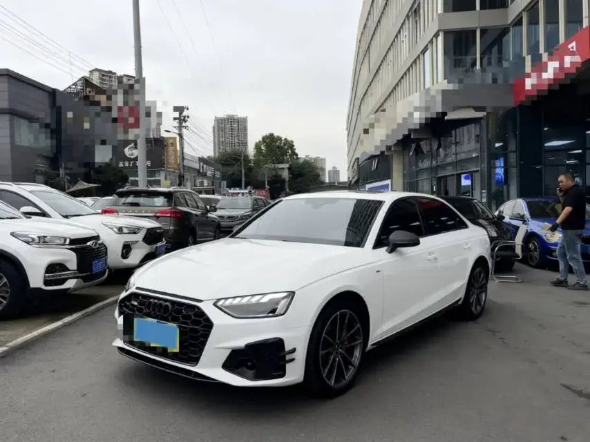 2024 AUDI A4L view 1