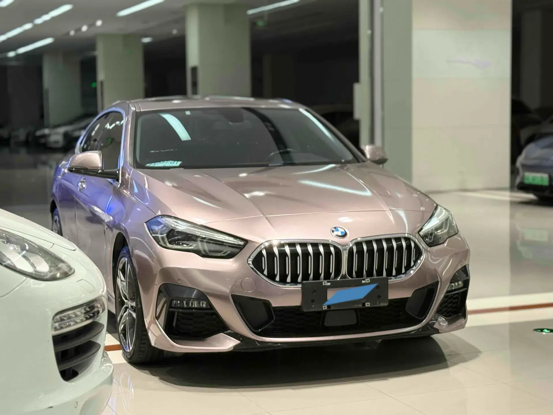 2021 BMW 2 thumbnail 3