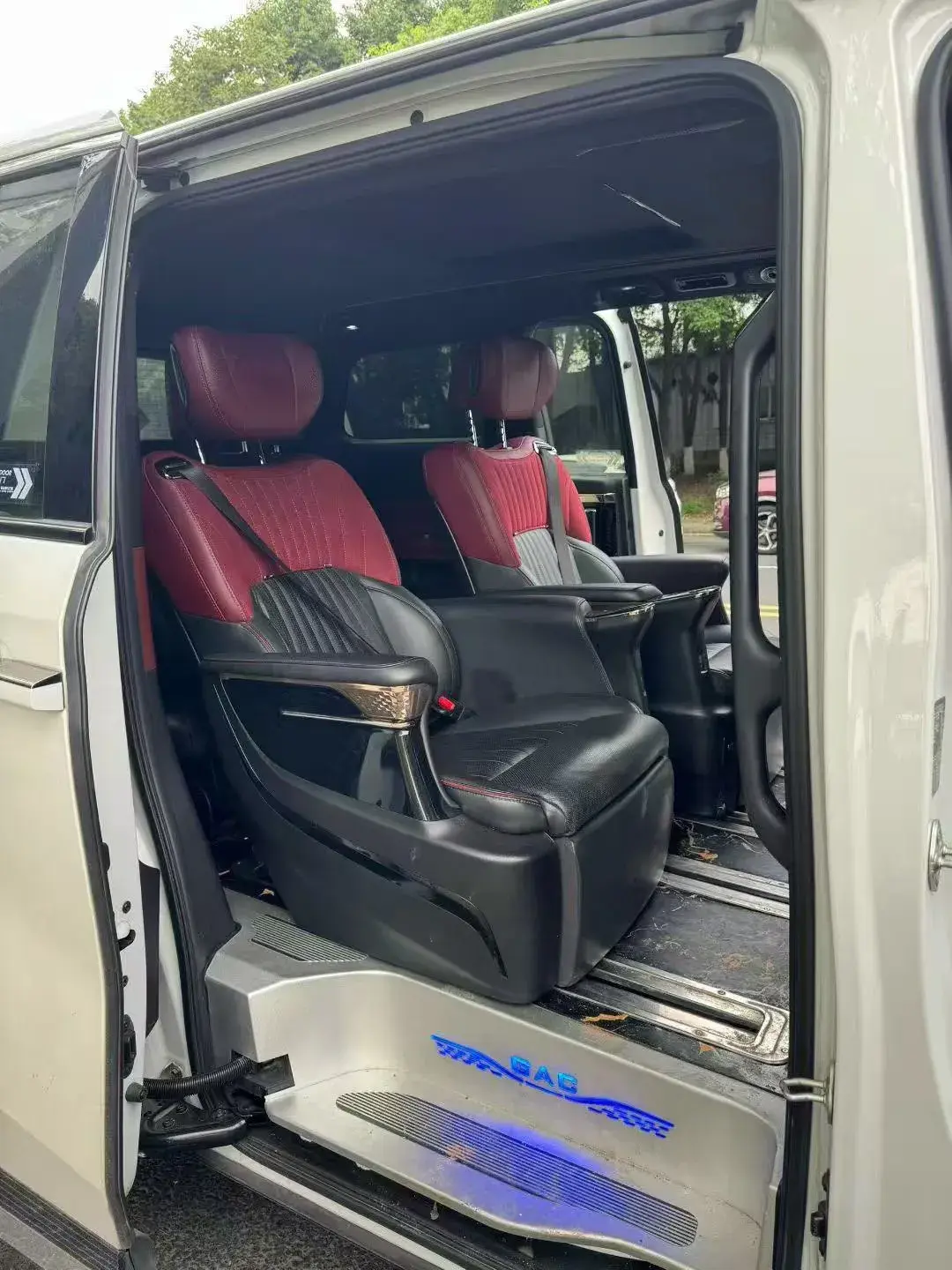 2023 GAC TRUMPCHI thumbnail 3