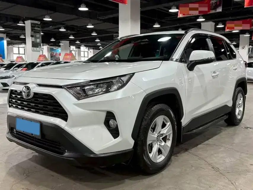 2023 TOYOTA RAV4 view 1
