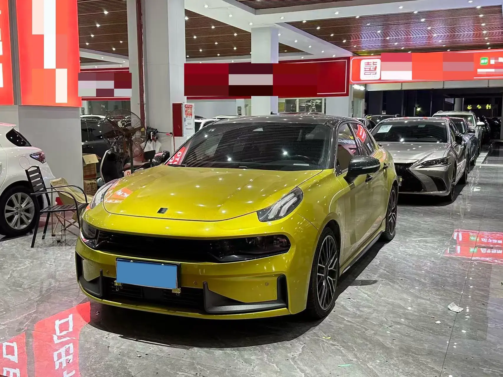 2019 LYNK&CO 03 view 1