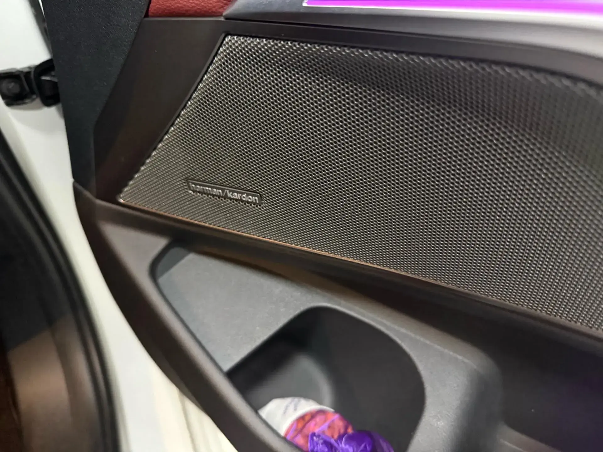 2022 BMW 3 thumbnail 4