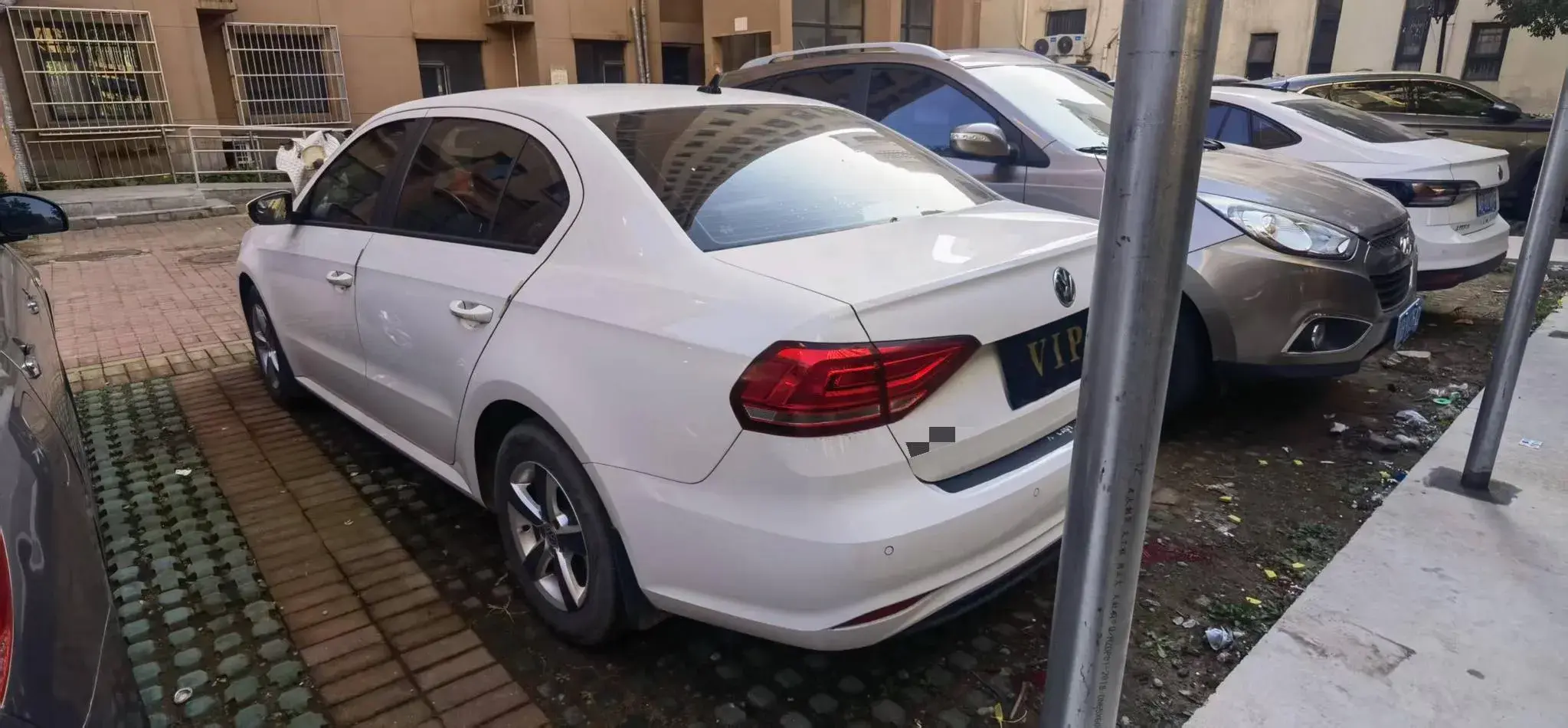 2019 VOLKSWAGEN LAVIDA thumbnail 4