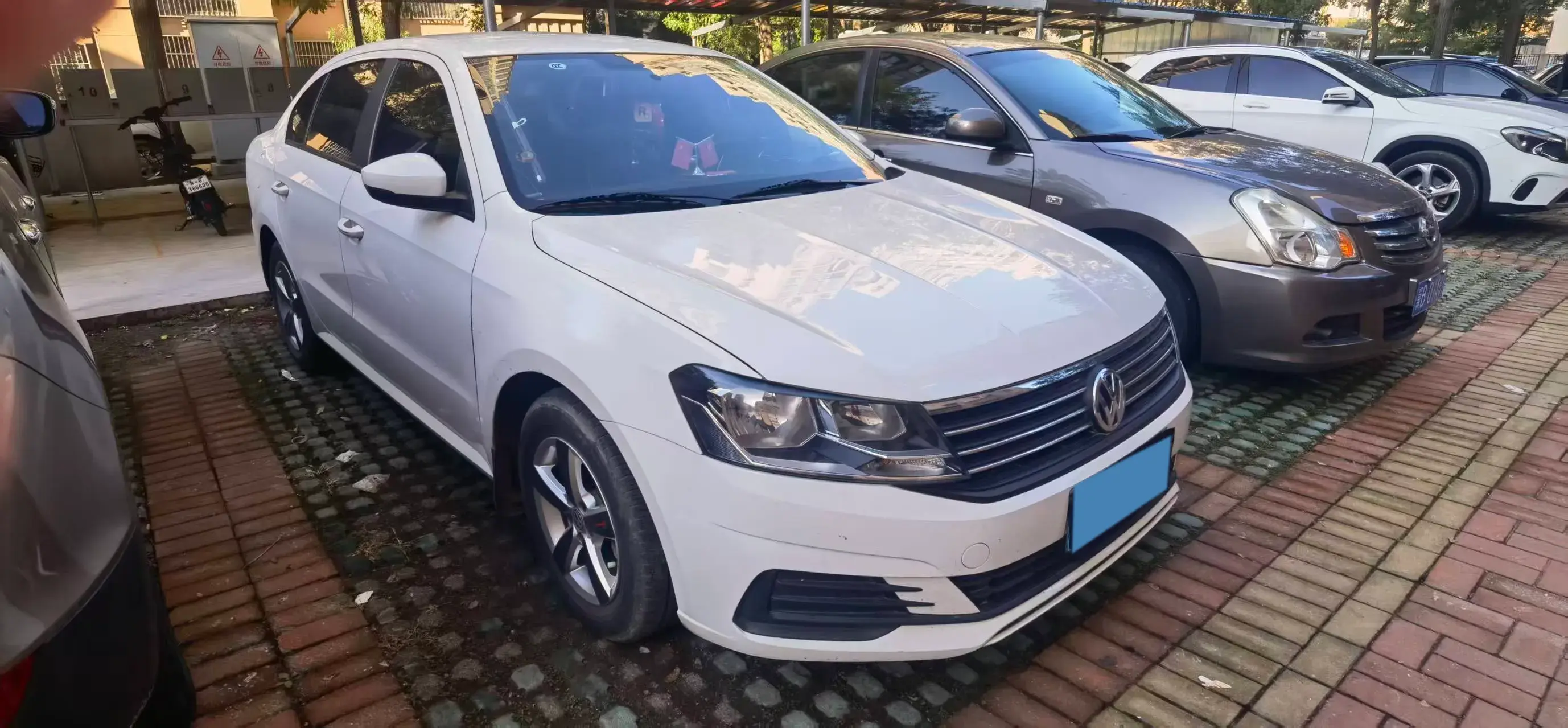 2019 VOLKSWAGEN LAVIDA thumbnail 2