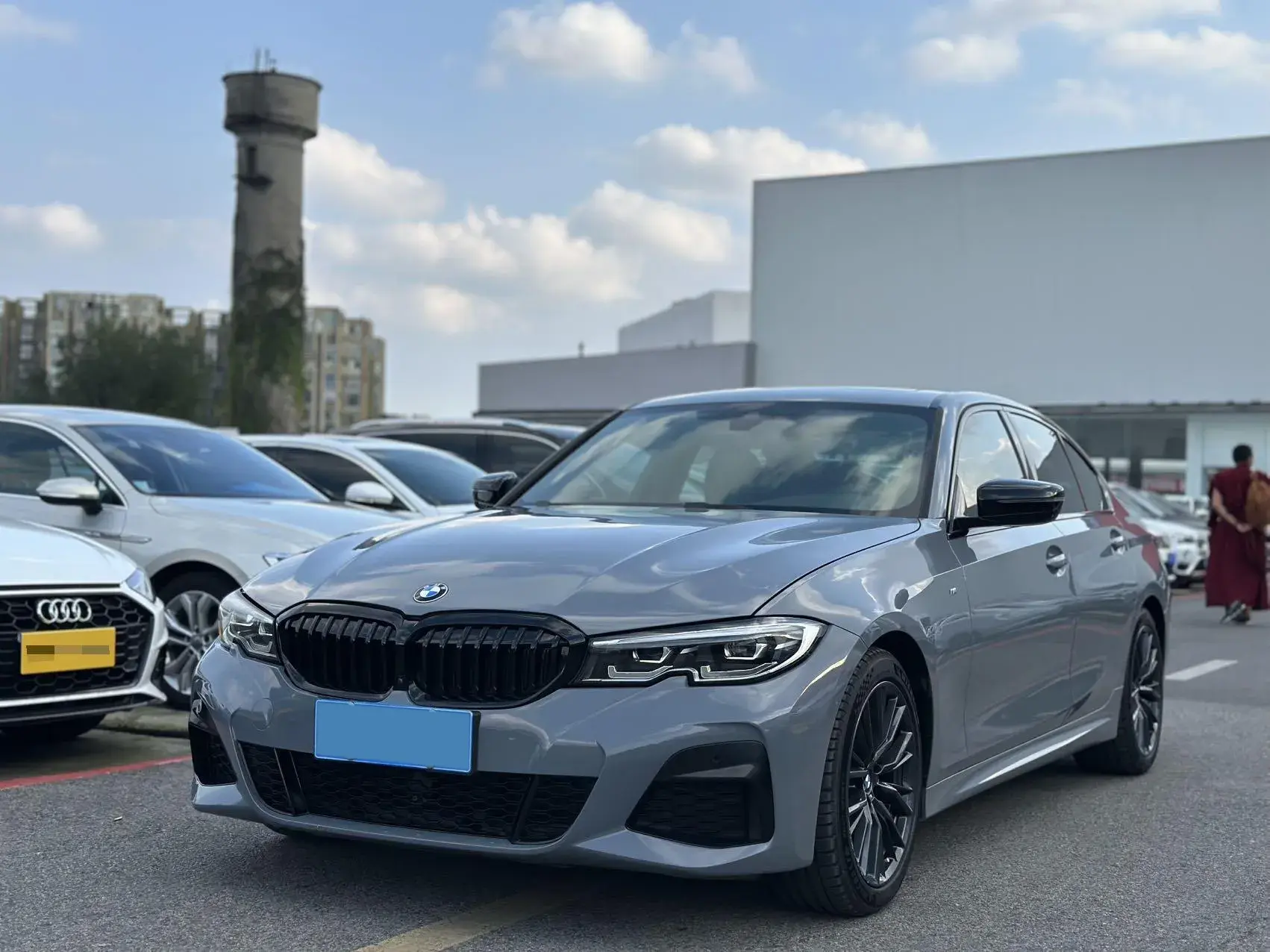 2020 BMW 3 view 1