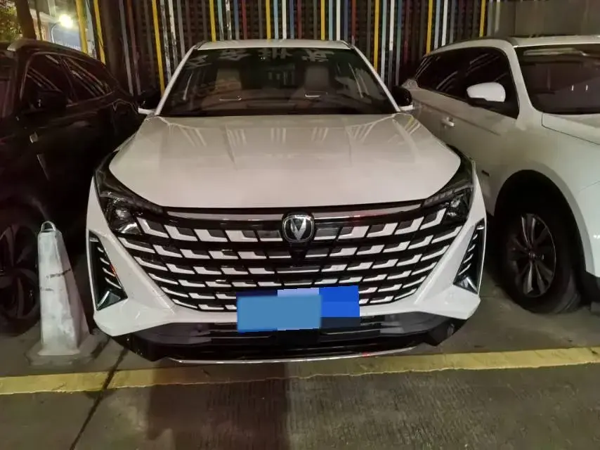 2025 CHANGAN UNI-Z thumbnail 2