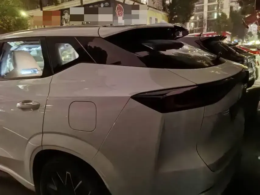 2025 CHANGAN UNI-Z thumbnail 4