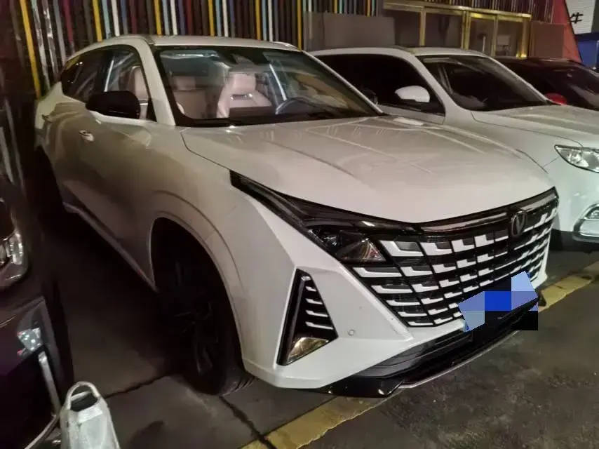 2025 CHANGAN UNI-Z thumbnail 3