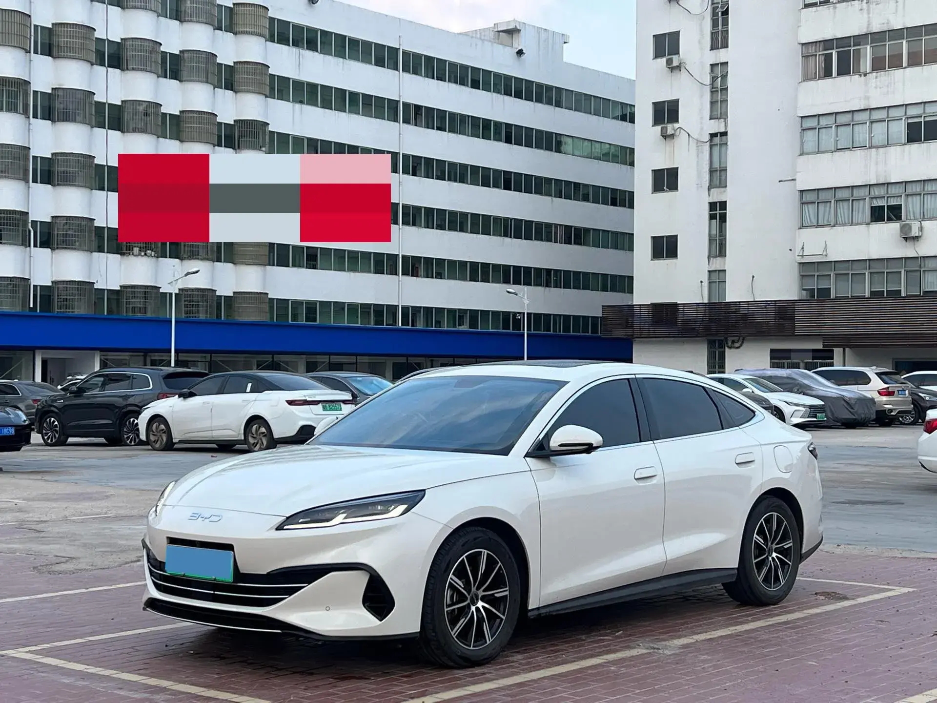 2024 BYD SEAL view 1