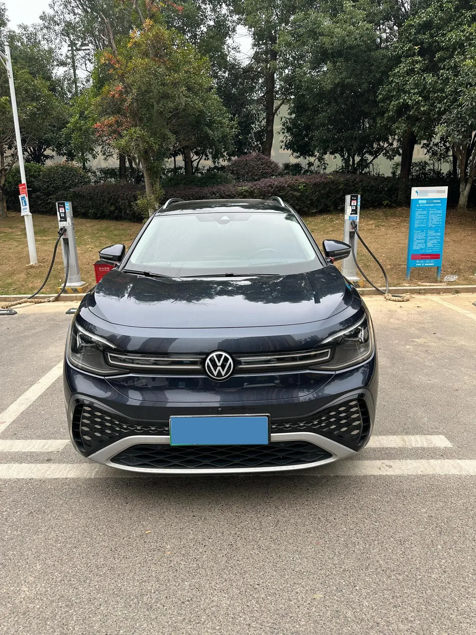 2021 VOLKSWAGEN ID.6 thumbnail 2