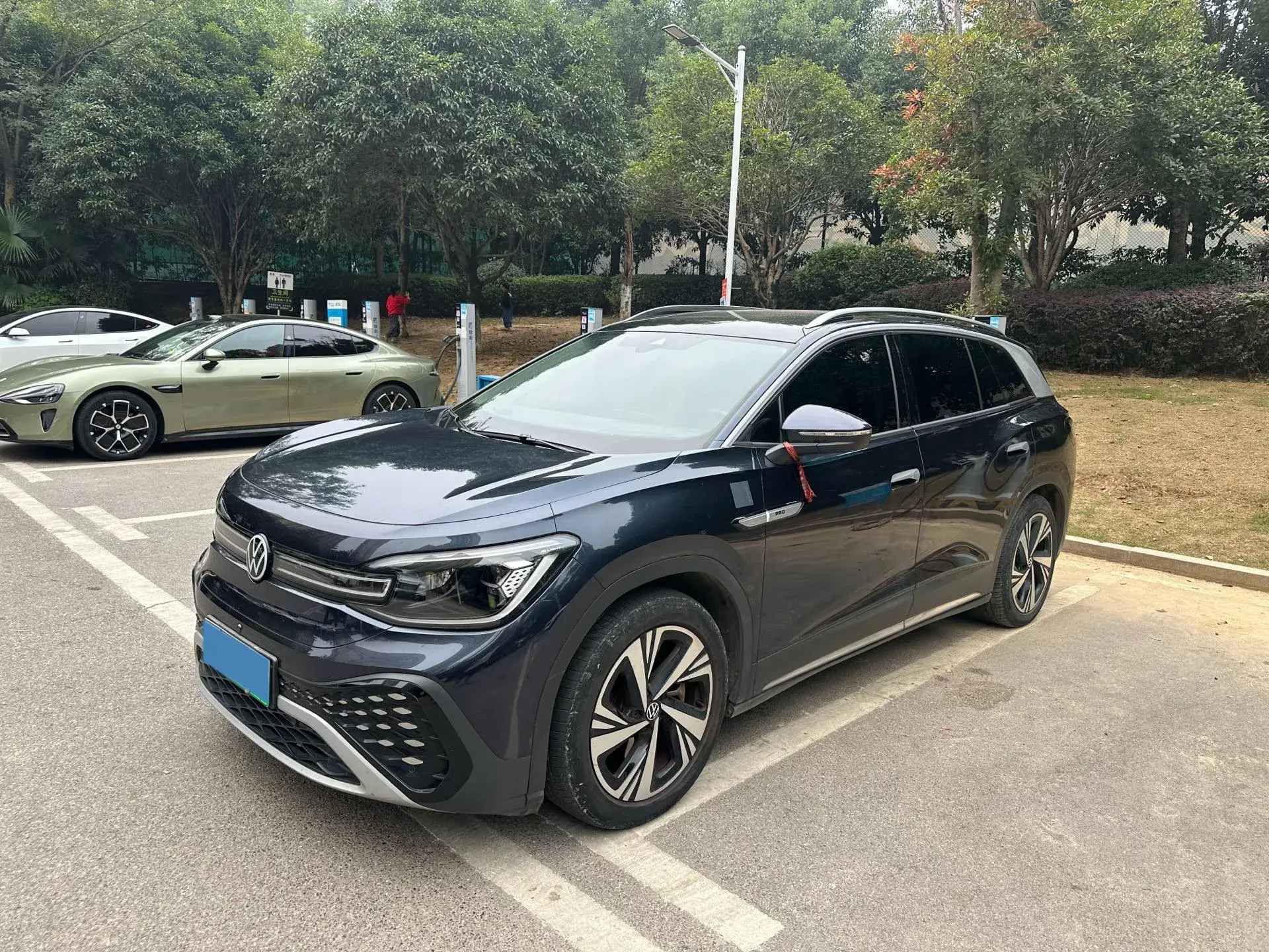 2021 VOLKSWAGEN ID.6 view 1