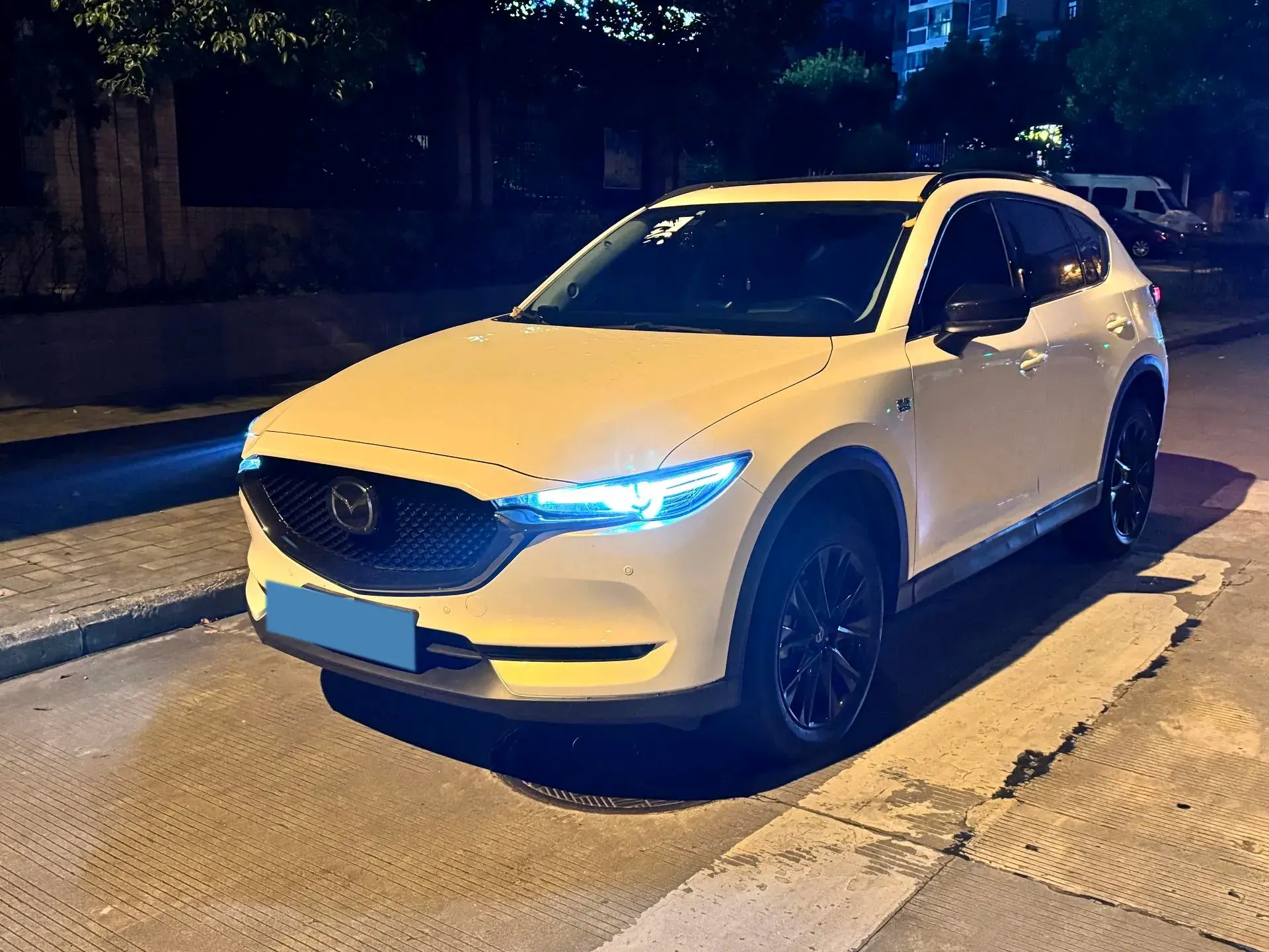 2021 MAZDA CX-5 view 1