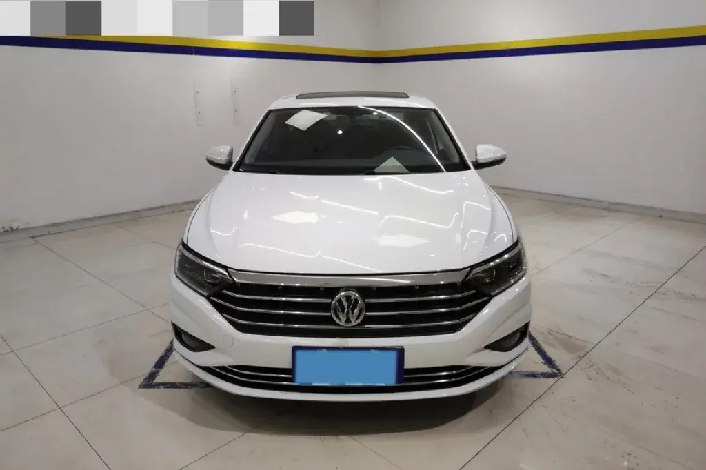 2022 VOLKSWAGEN SAGITAR thumbnail 3