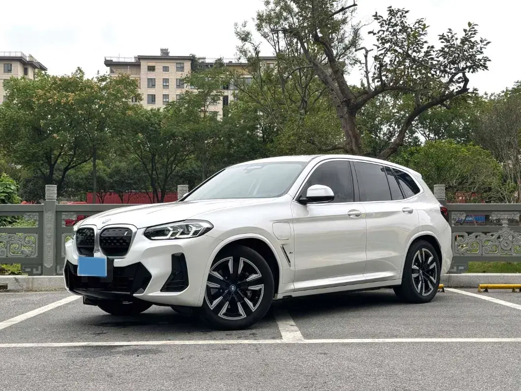 2024 BMW iX3 BEV 80KWH