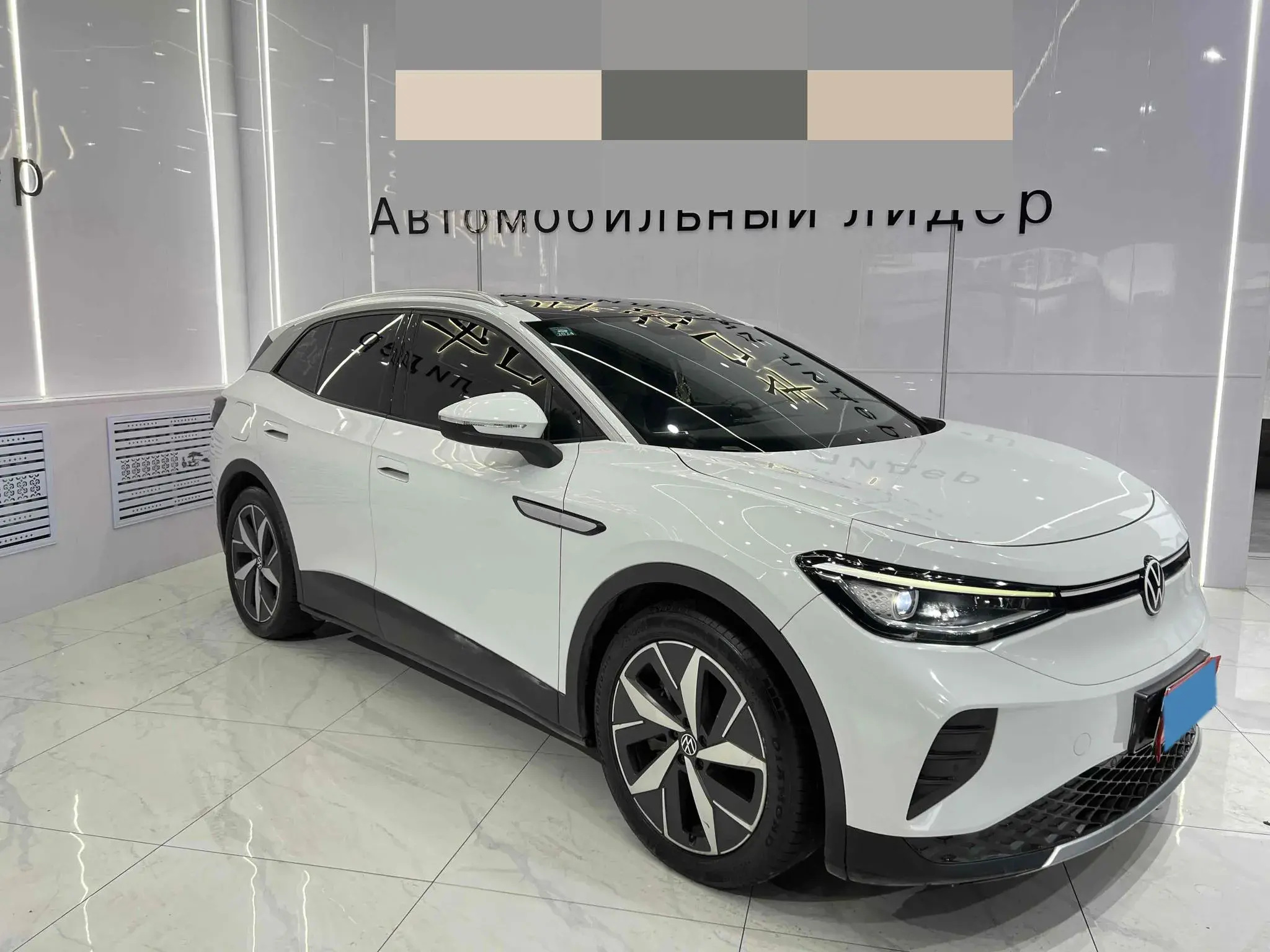 2021 VOLKSWAGEN ID.4 thumbnail 3