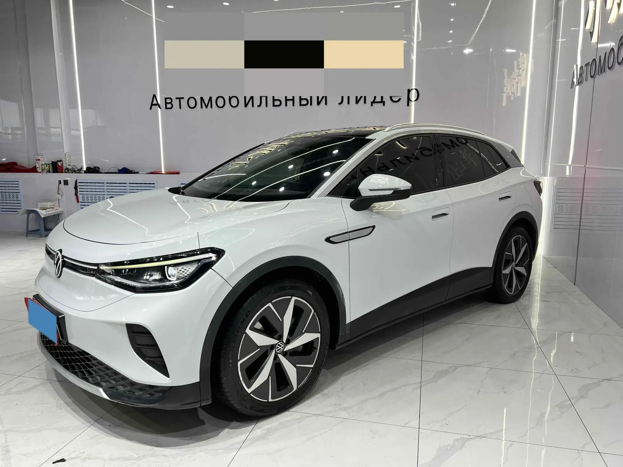 2021 VOLKSWAGEN ID.4 view 1