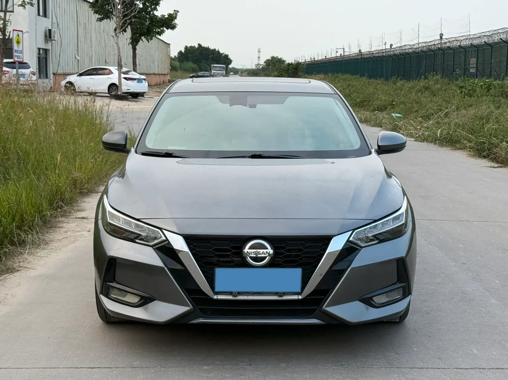 2021 NISSAN SYLPHY thumbnail 2