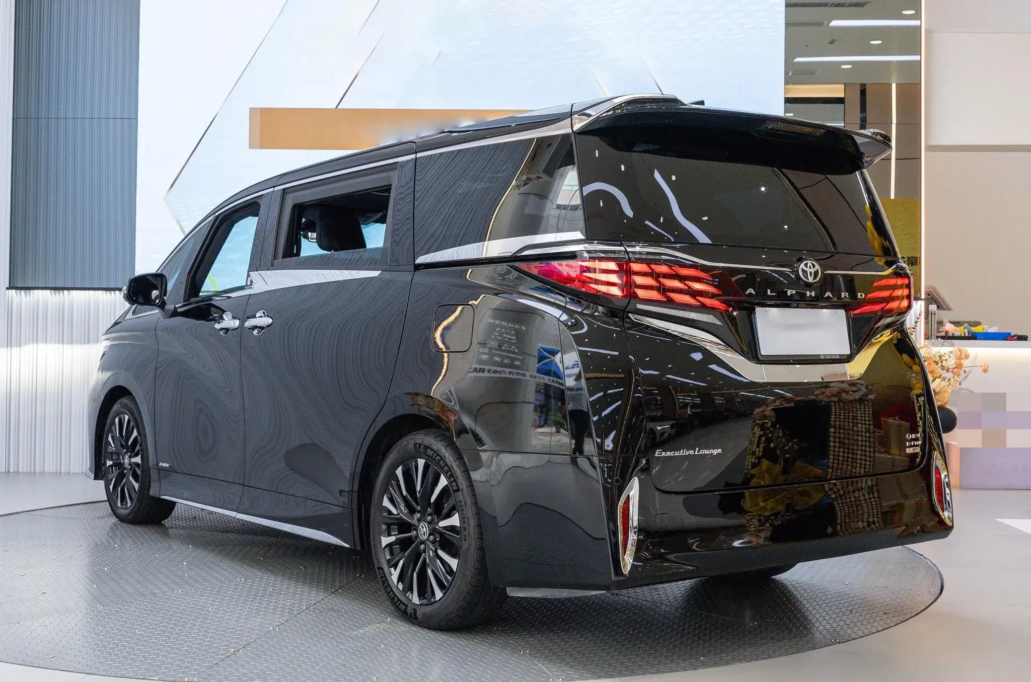 2024 TOYOTA ALPHARD thumbnail 3