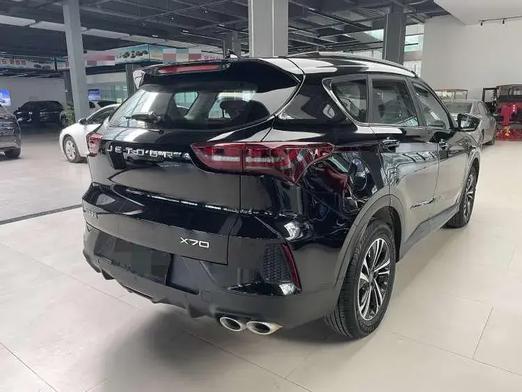 2024 JETOUR X70 thumbnail 4